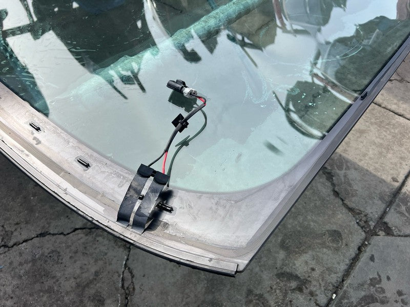 ⭕2022 Rivian EDV-700 Amazon Truck Front Windshield Windscreen Glass PT