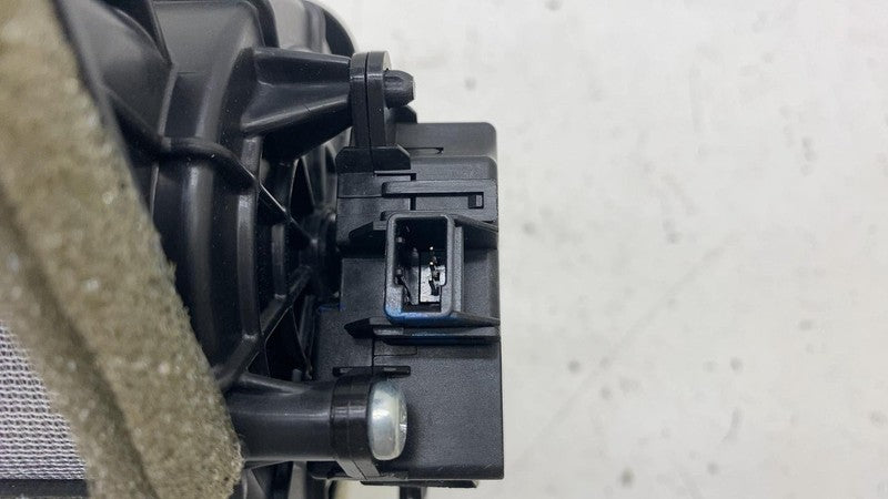 PT00001839-F ⭕ 2022-2024 Rivian R1T R1S Rear Center Lower Air Duct Vent PT00001839-F