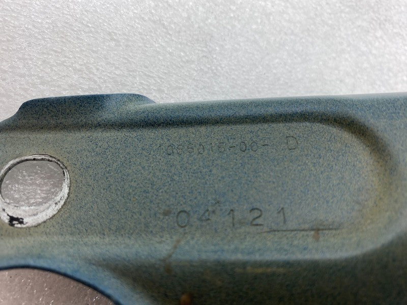 108601600D ⭕ 17-23 Tesla Model 3 Front Side Fender Support Mount Bracket Right 1086016-00-D