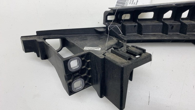 9Y0 807 572 E ⭕ 19-24 Porsche Cayenne Front Right Headlight Outer Head Lamp Bracket 9Y0807572E