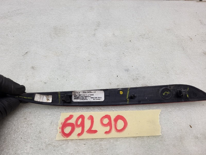 ⭕ 12-20 Model S Rear Driver Side Bumper Light Reflector Lamp Left 6007