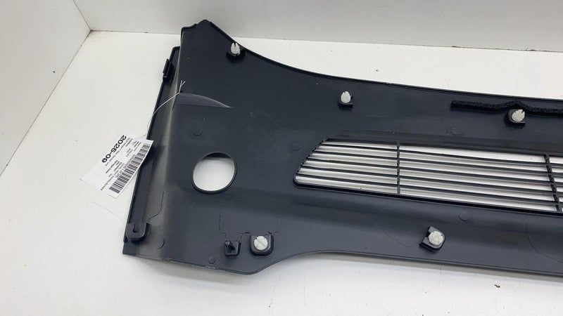 161981200B ⭕ 20-24 Tesla Model Y Rear Section Underhood HEPA Apron Cover Trim 1619812-00-B