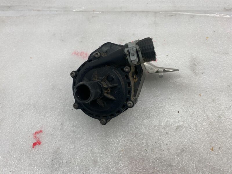 Does Not Apply 2016-2020 Tesla Model S X Cooling System Auxiliary Water Coolant Pump FWD Assy