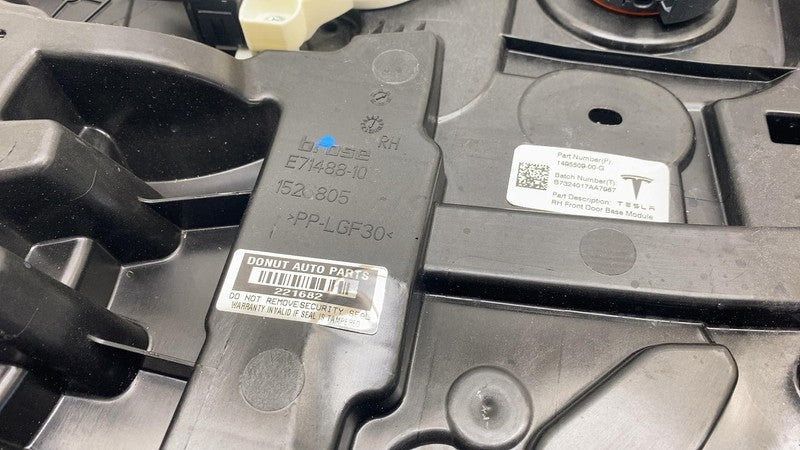 ⭕20-24 Model Y Front Right Door Window Regulator & Motor w/ Carrier 14