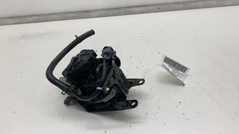 600635900A 2012 2013 2014 2015 Tesla Model S Brake Servo Booster Vacuum Pump 6006359-00-A