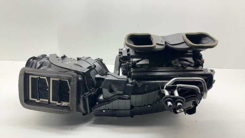 ⭕ 2019-2024 Porsche Cayenne Heater Blower Motor Housing Box Assembly 4