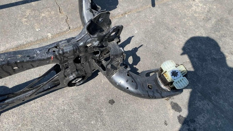 ⭕ 2019-2023 Audi e-Tron Rear Suspension Subframe Crossmember Cradle 4K