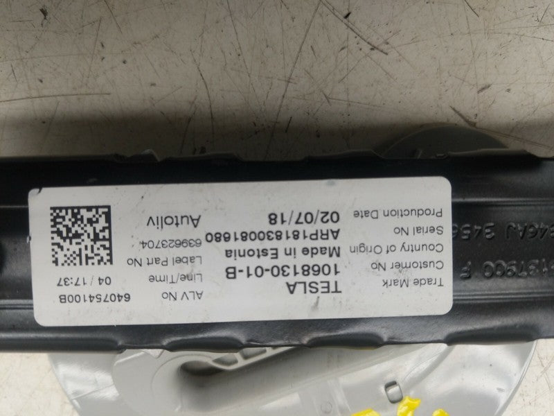 1068130-01-B ⭕ 2017-2023 Model 3 Y Front Left or Right Seat Belt Height Adjuster 1068130-01-B
