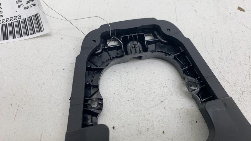 PT00116711A ⭕ 2022-2025 Rivian R1S Front Right Seat Upper Frame Bracket Cover PT00116711-A