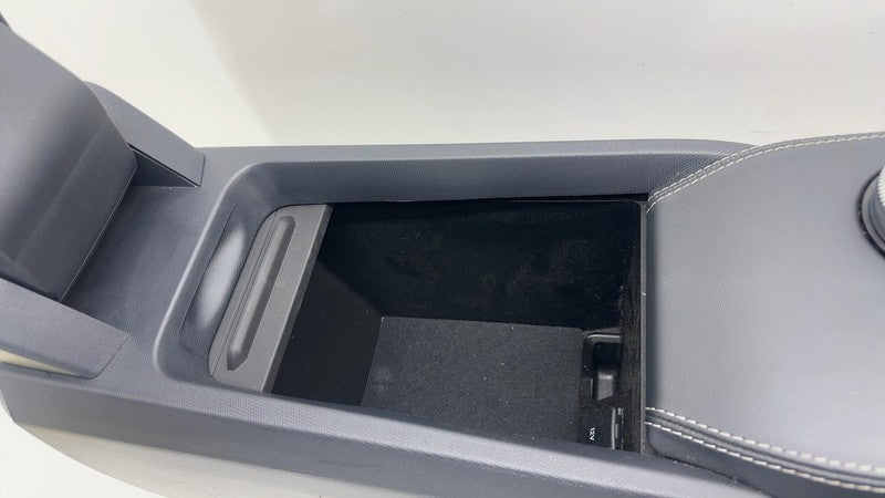 ⭕21-24 Ford Mustang Mach-E Front Center Console Compartment Gen1 OEM L