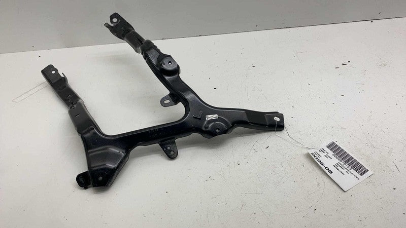 1807706-00-H ⭕ 24-25 Tesla Cybertruck Rear Driver Diffuser Mount Bracket Left LH 1807706-00-H