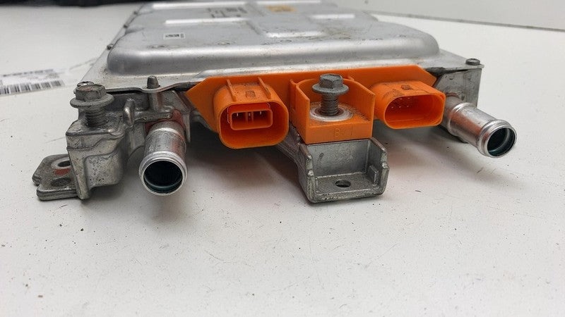 PT00001573-F ⭕22-24 Rivian R1T R1S Front DC to DC Power Converter Control Module PT00001573-F