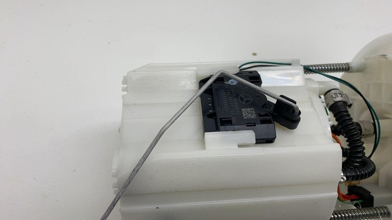 2016 2017 2018 2019 Mercedes-Benz GLE350 Fuel Gas Tank Pump Sending Sensor OEM