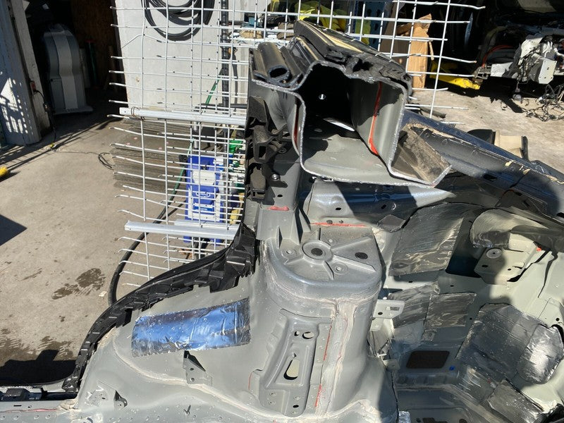 1033836-00-E ⭕2016-2020 Tesla Model X Rear Passenger Quarter Fender Frame Panel Cut Out Right