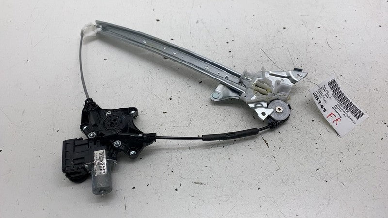 ⭕ 2023-2024 Toyota Prius Front Right Door Window Regulator & Motor 857