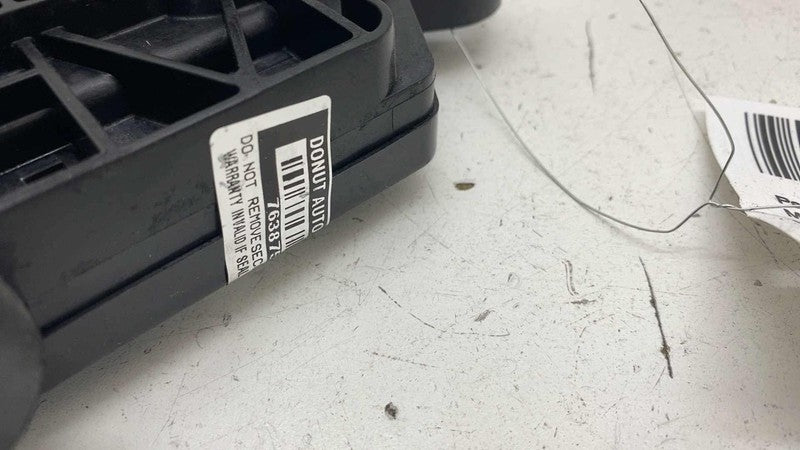 ⭕ 16-17 Model S Front Passenger Side Exterior Door Handle Outer Right 