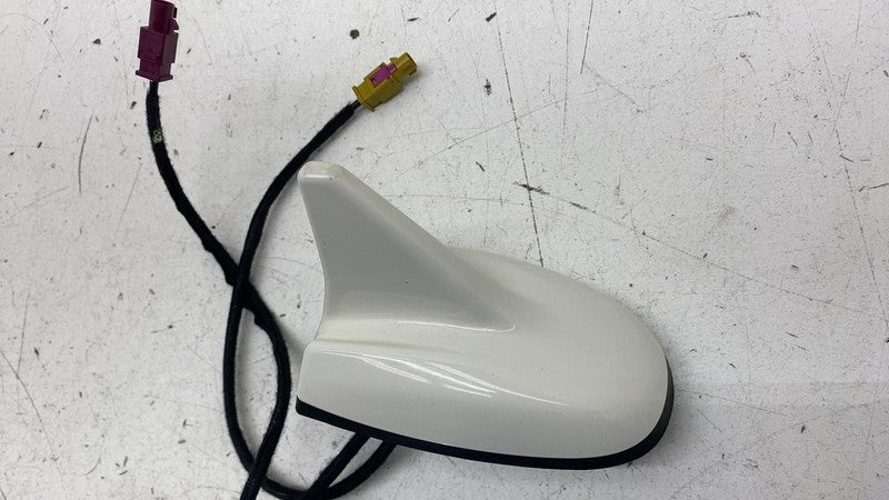 ⭕ 2014-2021 Maserati Ghibli Exterior Roof Shark Fin Antenna Receiver 6