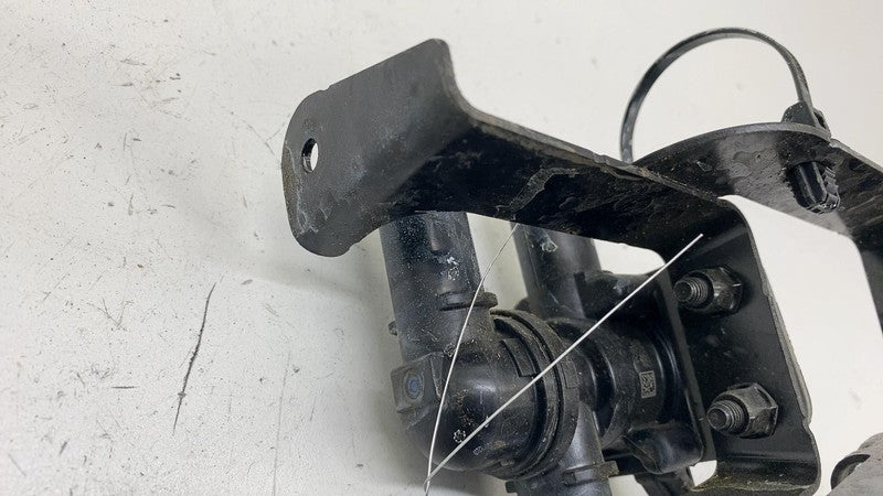 32339739 ⭕ 2021-2023 Polestar 2 Battery Coolant Cooling Valve w/ Motor & Bracket 32339739