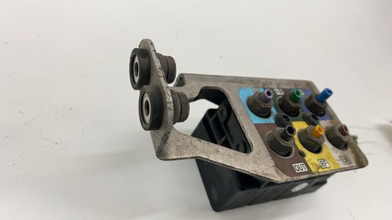 6006407 00 A 2012-2015 Tesla Model S Air Suspension Solenoid Compressor Pump Module Valve OEM