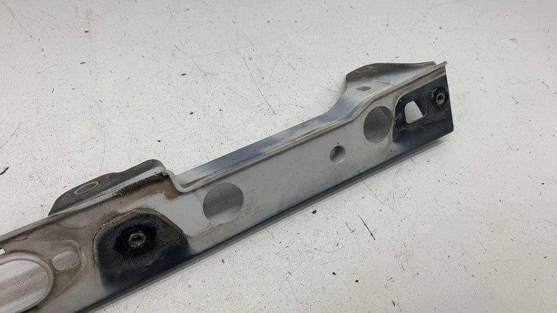 ⭕14-22 Range Rover Sport Front Left Fender Air Intake Duct Bracket CPL