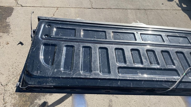 2015-2019 CHEVY SILVERADO 1500 TRUNK LID TAILGATE W/ CAMERA OEM Lid Bl