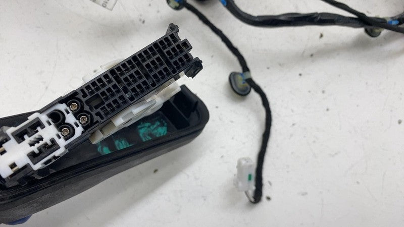 ⭕ 2025 Rivian R1S Front Passenger Side Door Wiring Harness Right RH PT