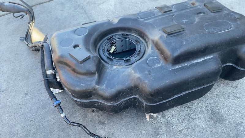 ⭕ 2017-2025 Chrysler Pacifica Fuel Gas Tank Storage Reservoir Bottle 5