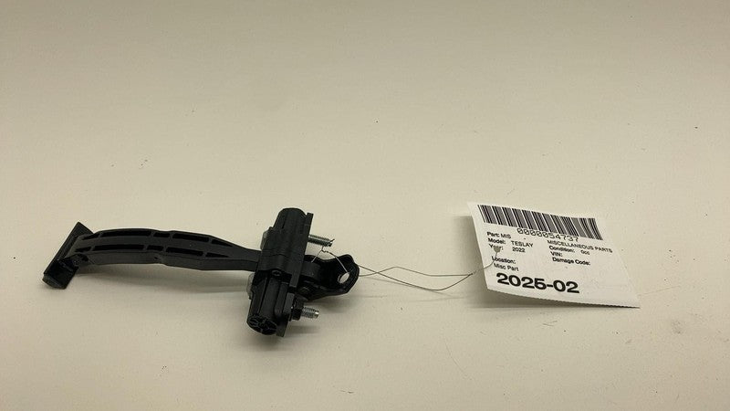 1500684 00 B 2020-2023 Tesla Model Y MY Rear Left or Right Door Check Strap Stopper LH=RH OEM
