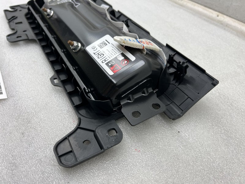 1077826-00-D ❇️17-23 Tesla Model Y 3 Right Knee Airbag Passenger Safety Module RH OEM 1077826