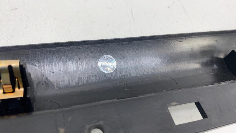 ⭕ 2025 Chevrolet Silverado 1500 Dash Center Right Side Bezel w/ Vent R