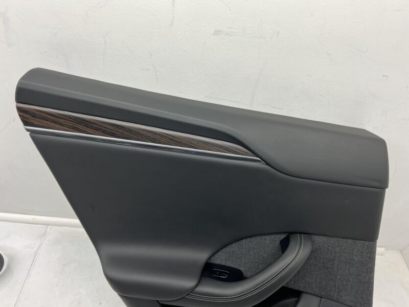 2021-2023 Tesla Model S Plaid Rear Driver Side Panel Door Trim Card Left LH Assy