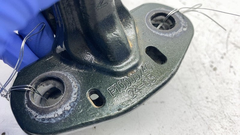 ⭕22-25 Rivian R1S Rear Passenger Side Door Hinge Upper & Lower Right P