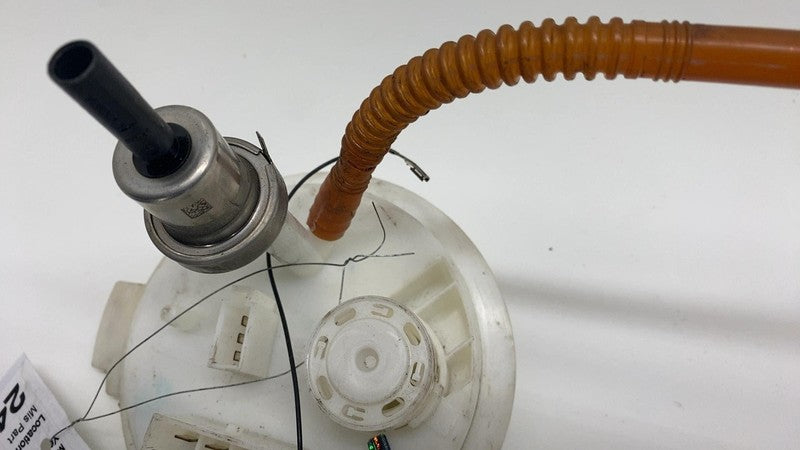 7P0919579A 2011-2018 Porsche Cayenne Fuel Gas Tank Pump Sending Level Unit 7P0919579A Assy