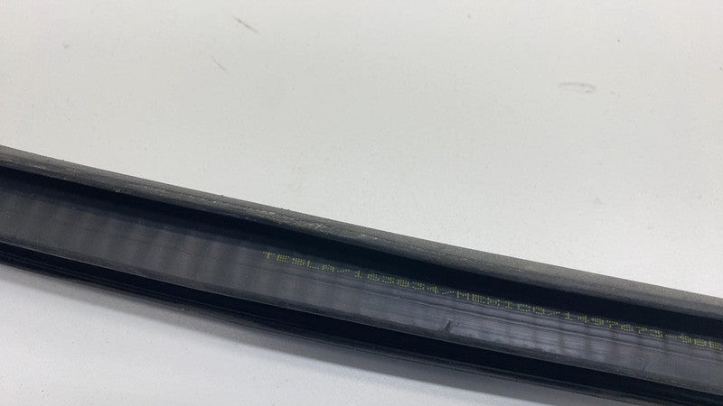 2020-2023 Tesla Model Y Front Passenger Right Door Body Weatherstrip Rubber Seal