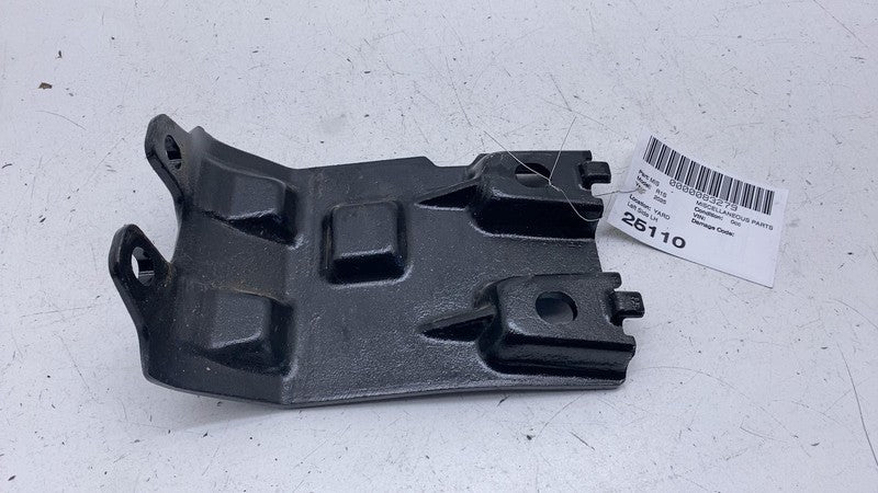 PT00062698C ⭕ 22-25 Rivian R1S Front Left Wheelhouse Body Support Frame Bracket PT00062698-C
