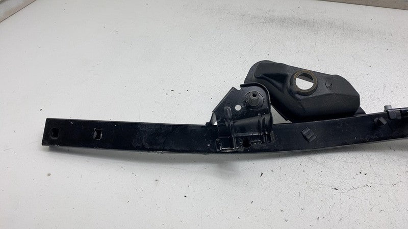 ⭕2017-2020 Maserati Levante Front Engine Strut Crossmember Mount Support Bracket