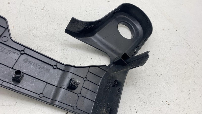 PT00573601 A ⭕ 25 Rivian R1S Rear Driver Side 2nd Row Inner Seat Trim Cover Left PT00573601-A