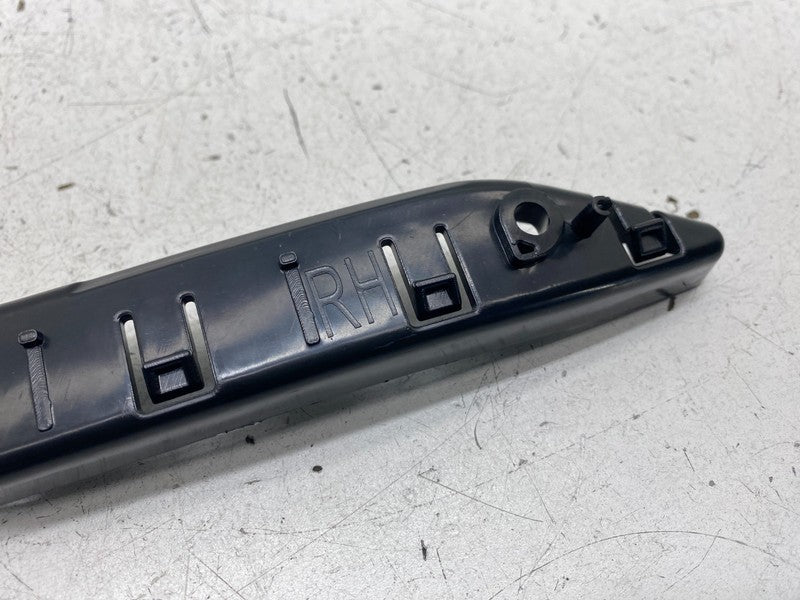 1493771 00 B ⭕ 2020-2024 Model Y Front Right Fender to Bumper Bracket Support RH 1493771-00-B