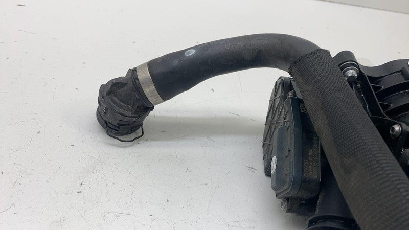 ⭕ 21-23 BMW 530e 330i xDrive Engine Coolant Thermostat Heat Management Housing