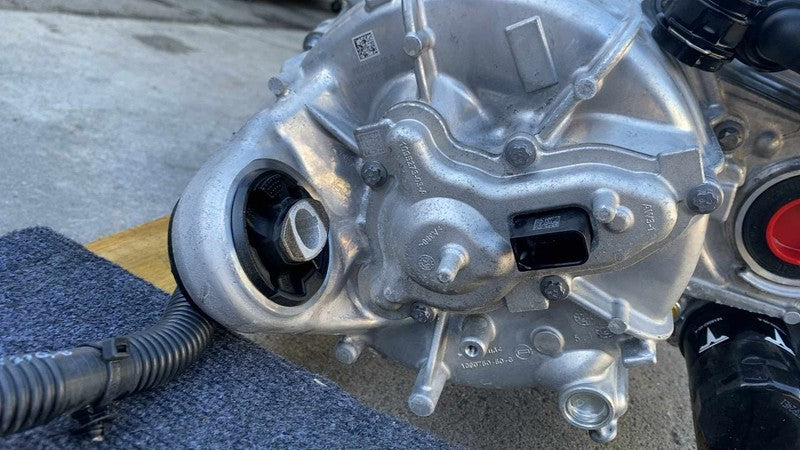 Engine Assembly/motor TESLA MODEL Y 22
