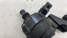 2018-2020 BMW 530e G30 Engine Auxiliary Coolant Water Pump 6834923-02 Assembly
