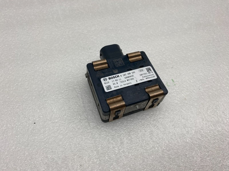 105755100B ⭕ 2012-2020 Tesla Model S X Front Radar Sensor Sonar Control Module 1057551-00-B