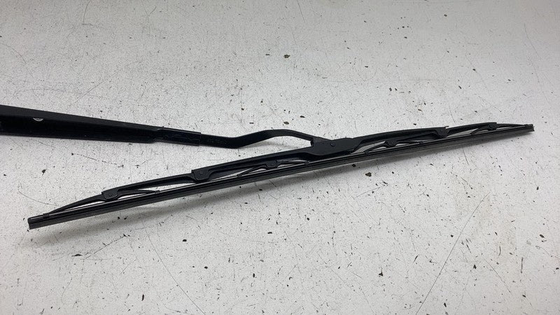 2022 2022 2024 Kia EV6 Front Passenger Side Windshield Wiper Arm & Blade Right