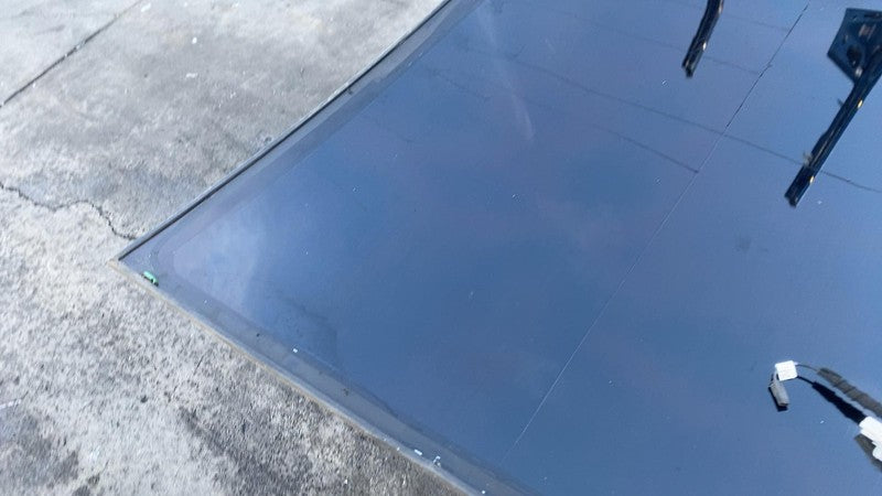 ⭕ 17-20 Model 3 M3 Rear Trunk Panoramic Backlite Glass Back Section 14