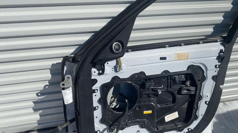 ⭕ 14-22 Range Rover Sport Front Passenger Door Shell Panel Right RH White LRC867