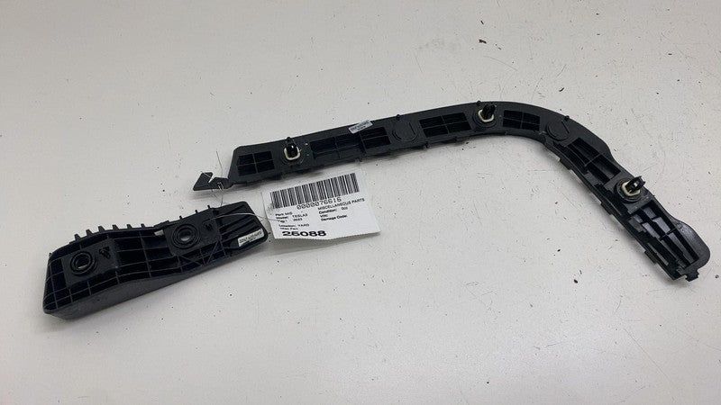 108399000K ⭕ 2017-2023 Model 3 Rear Left Retainer Wing & Tail Light Bracket LH 1083990-00-K