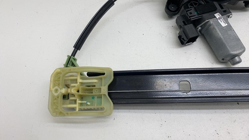 ⭕ 2022-2025 Rivian R1S Rear Right Door Window Regulator Assembly RH PT