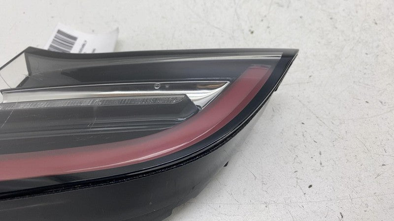 ⭕ 2017-2023 Model 3 Rear Right Inner Taillight LED Tail Lamp 3-Pin 107