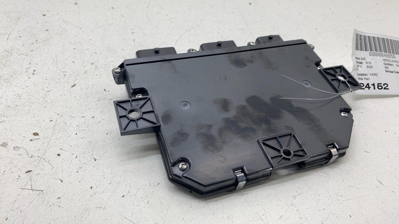 PT00054997G 2022-2024 Rivian R1T R1S Tailgate Liftgate Back Door Pick Up Box Control Module