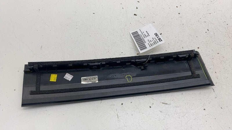 ⭕18-24 Lincoln Navigator Passenger Side B-Pillar Applique Molding JL1B